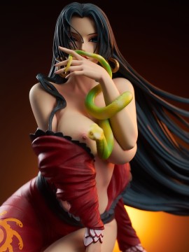 YaoMengMeng Studio One Piece Boa Hancock Hot Sexy 1/6 Statue