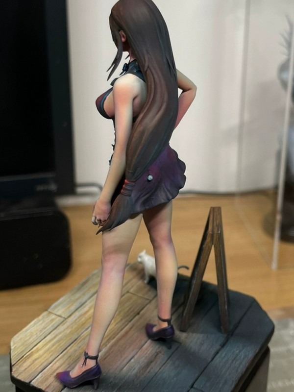 GK Final Fantasy VII Tifa Lockhart PURPLE DRESS in the Seventh Heaven Bar Hot Sexy Top Master Painting 1/12 statue