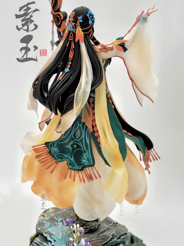 SUYU's Swords of Legends Si Ming Hot Sexy 1/6 Polymer Clay Statue